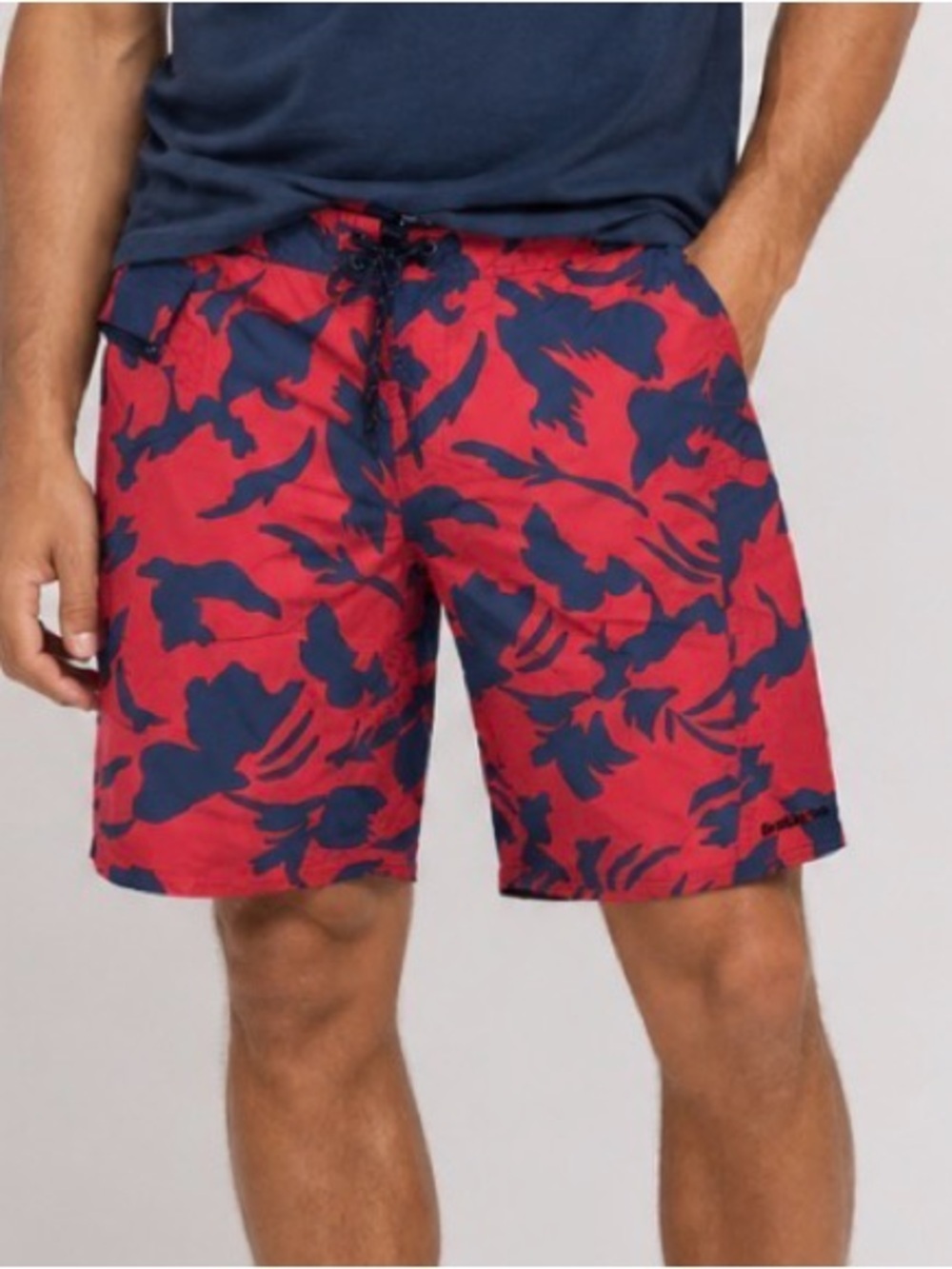 Patagonia Worn Wear Men's Wavefarer Board Shorts Hawaiian print blue/red SZ 34"
